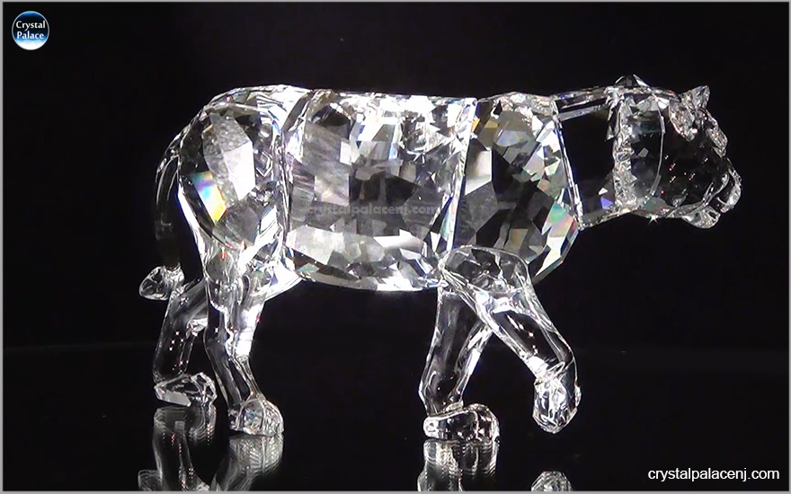 1194085 Swarovski Lion Mother 2013 swarovski crystal